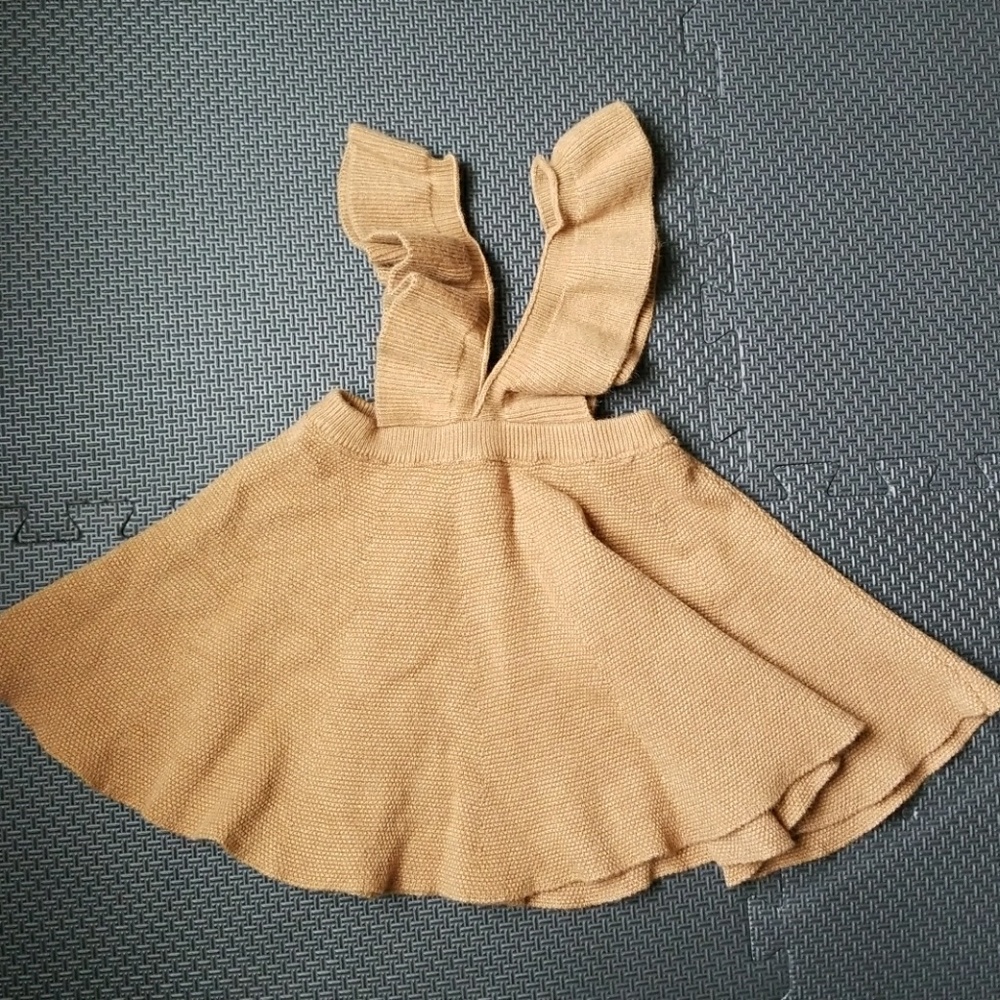 Knit ruffled pinafore size 4t